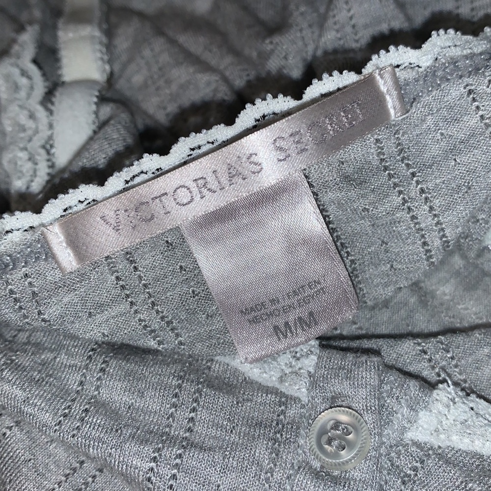 Medium Victoriaâs Secret Romper Pajama sleep grey with white lace - Picture 4 of 4